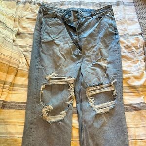 Mom jeans size 16, stretchy, stylish and perfect for summer. Worn once